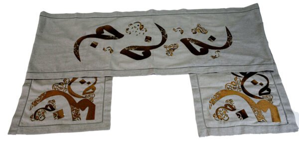 elegant linen dinning runner.